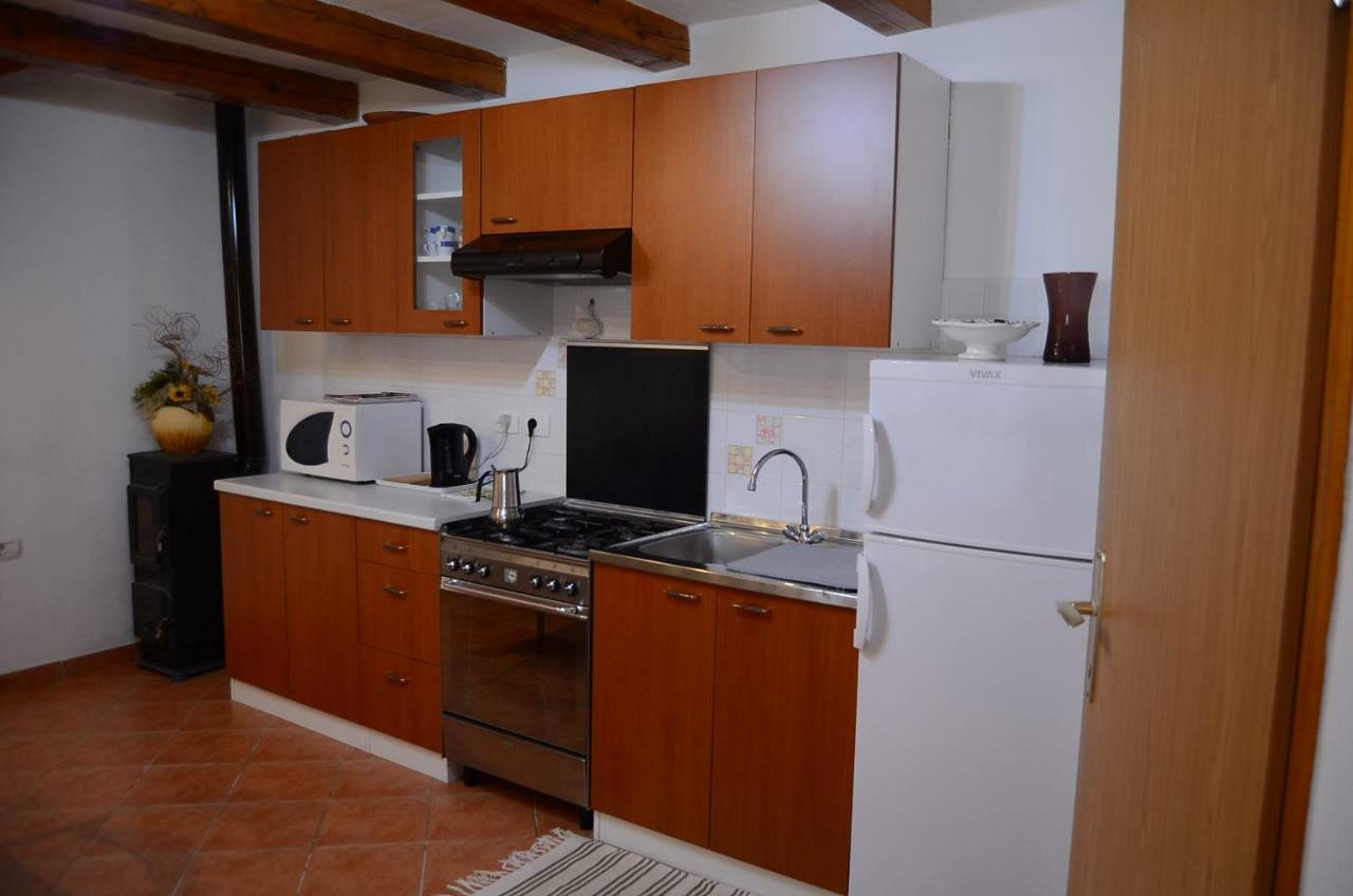 Apartment Duerose Buje Luaran gambar